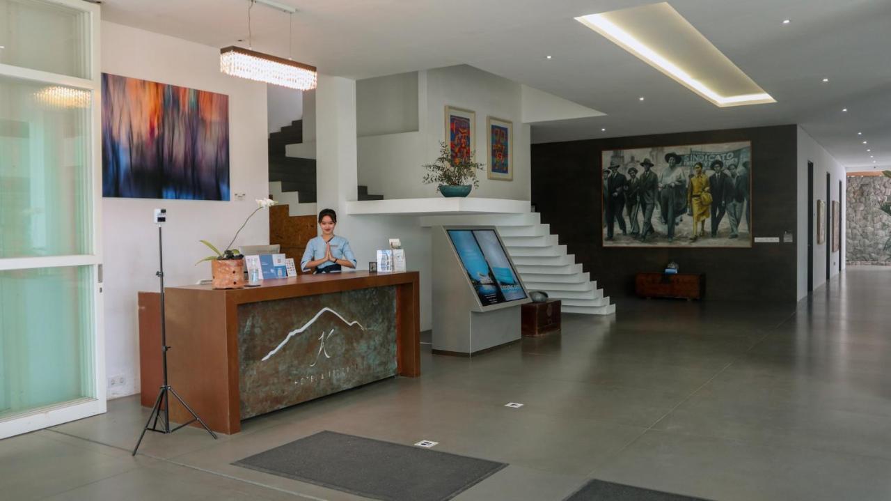 K Gallery Hotel Пасуруан Екстер'єр фото